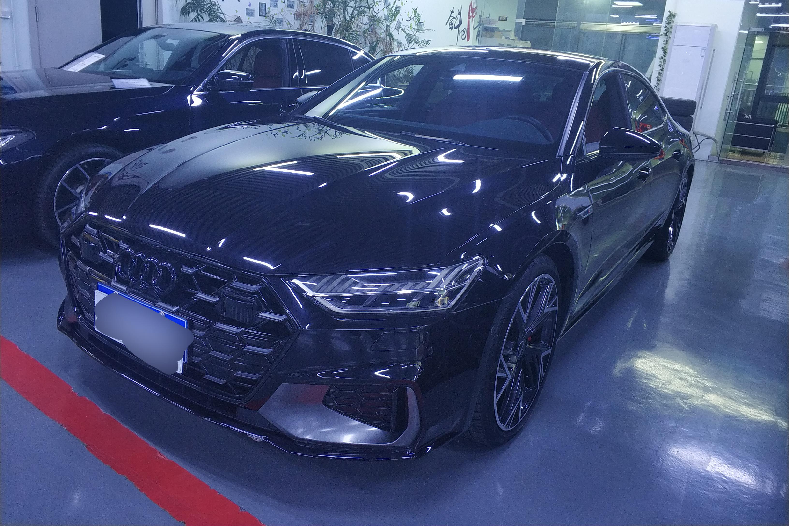 Audi A7L 2024 car image 