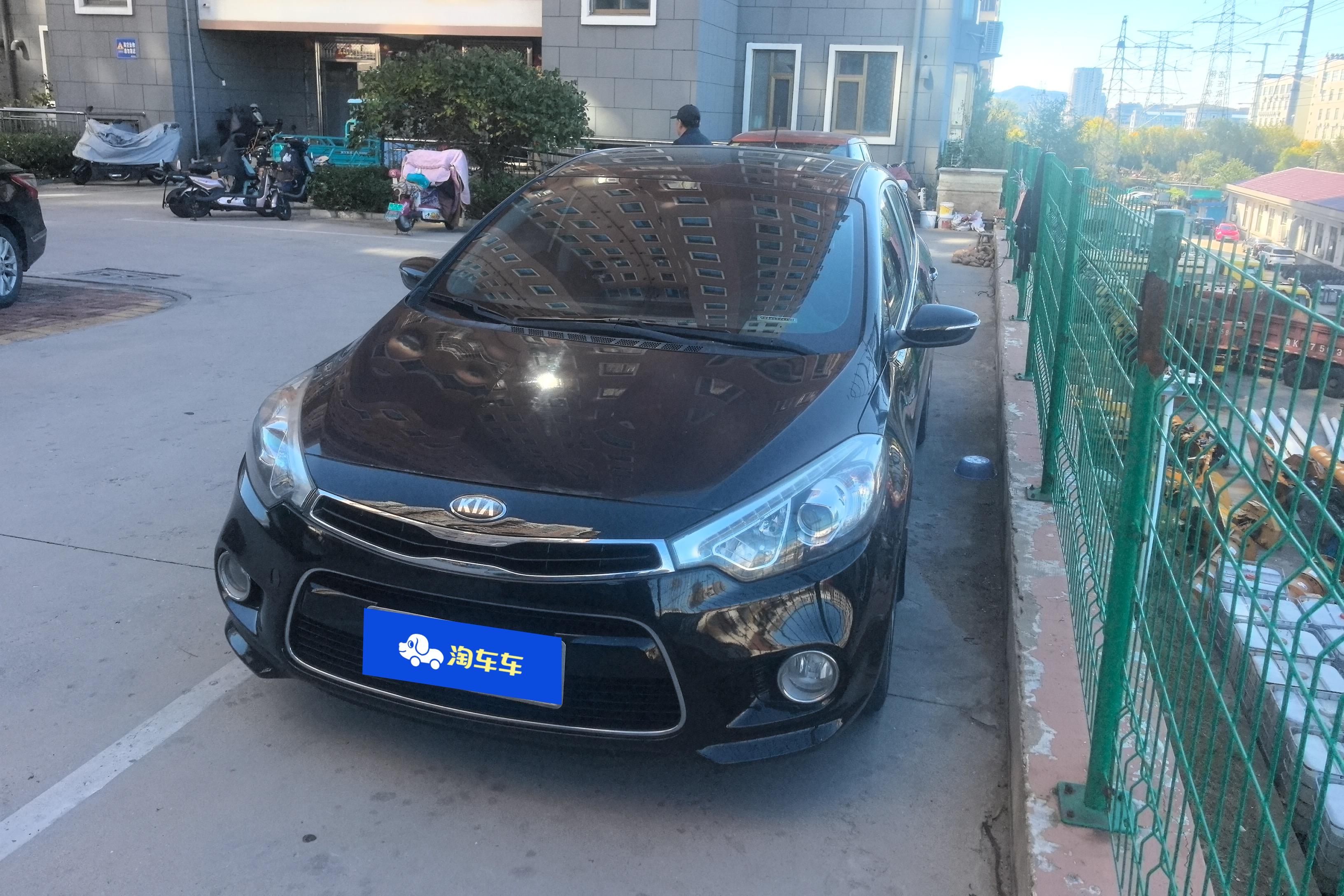 Kia Forte Koup 2015 汽车图片 