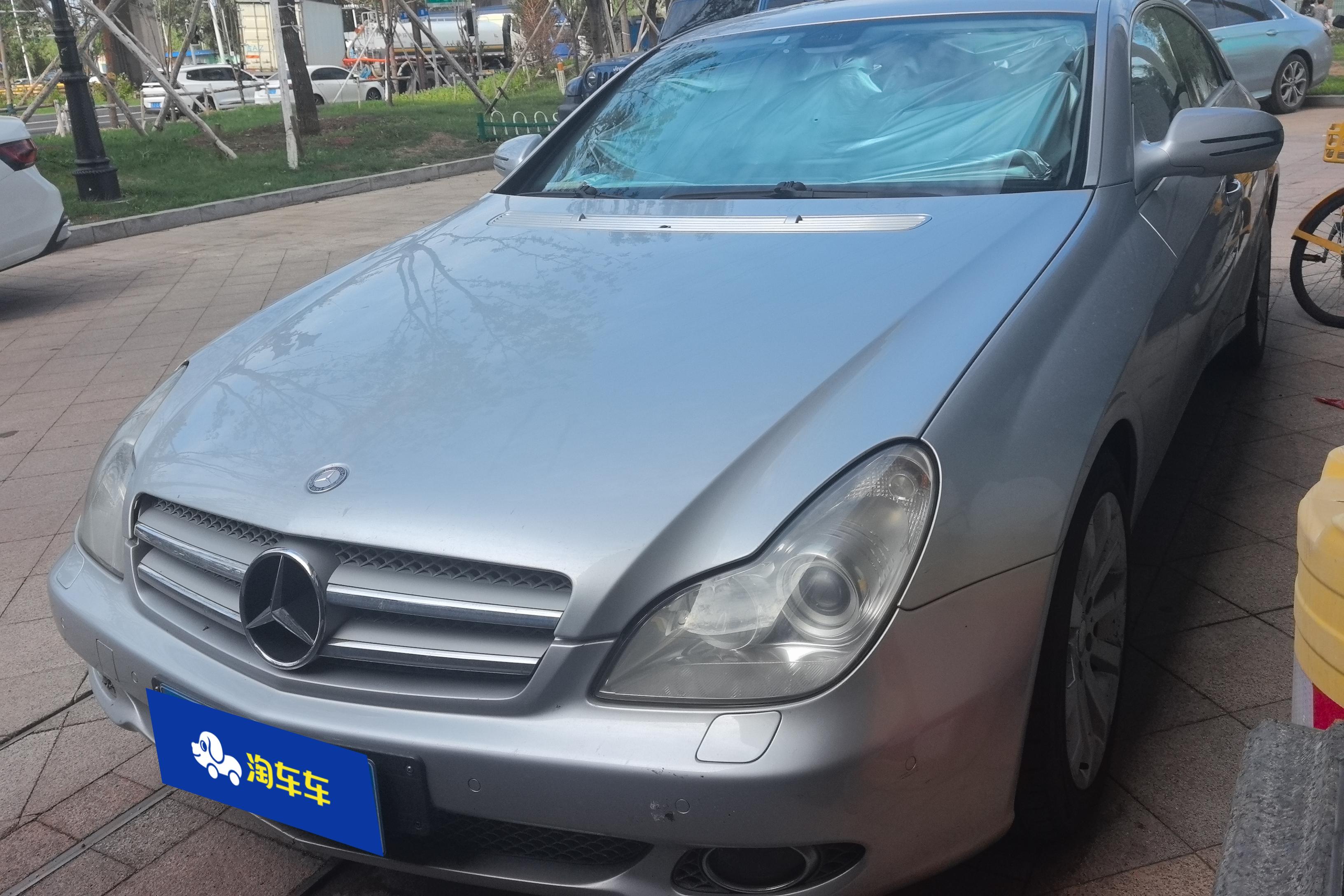 Mercedes-Benz CLS AMG 2010 Mercedes-Benz CLS AMG 2010 car image