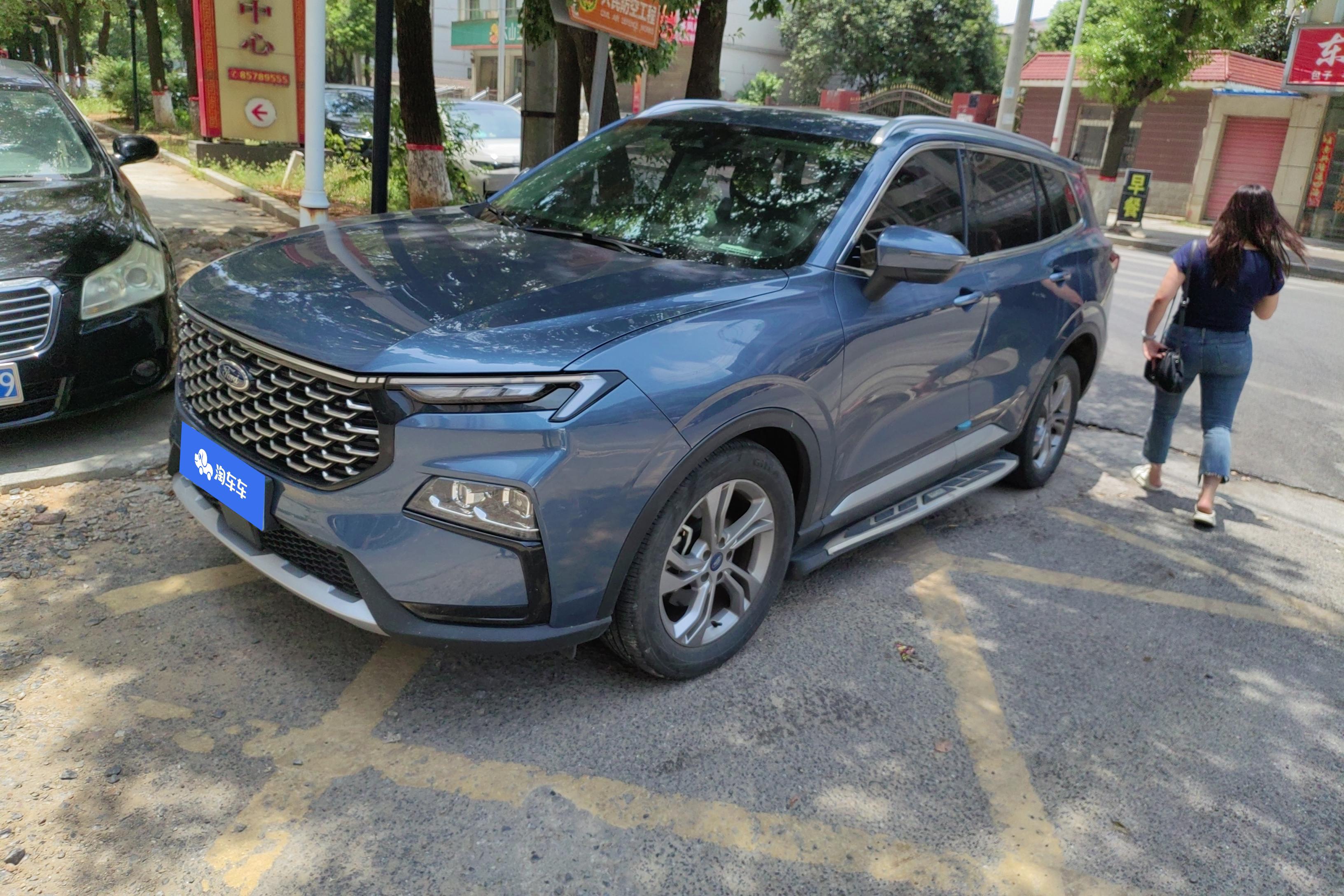 Ford Equator Sport 2022 immagine di auto 