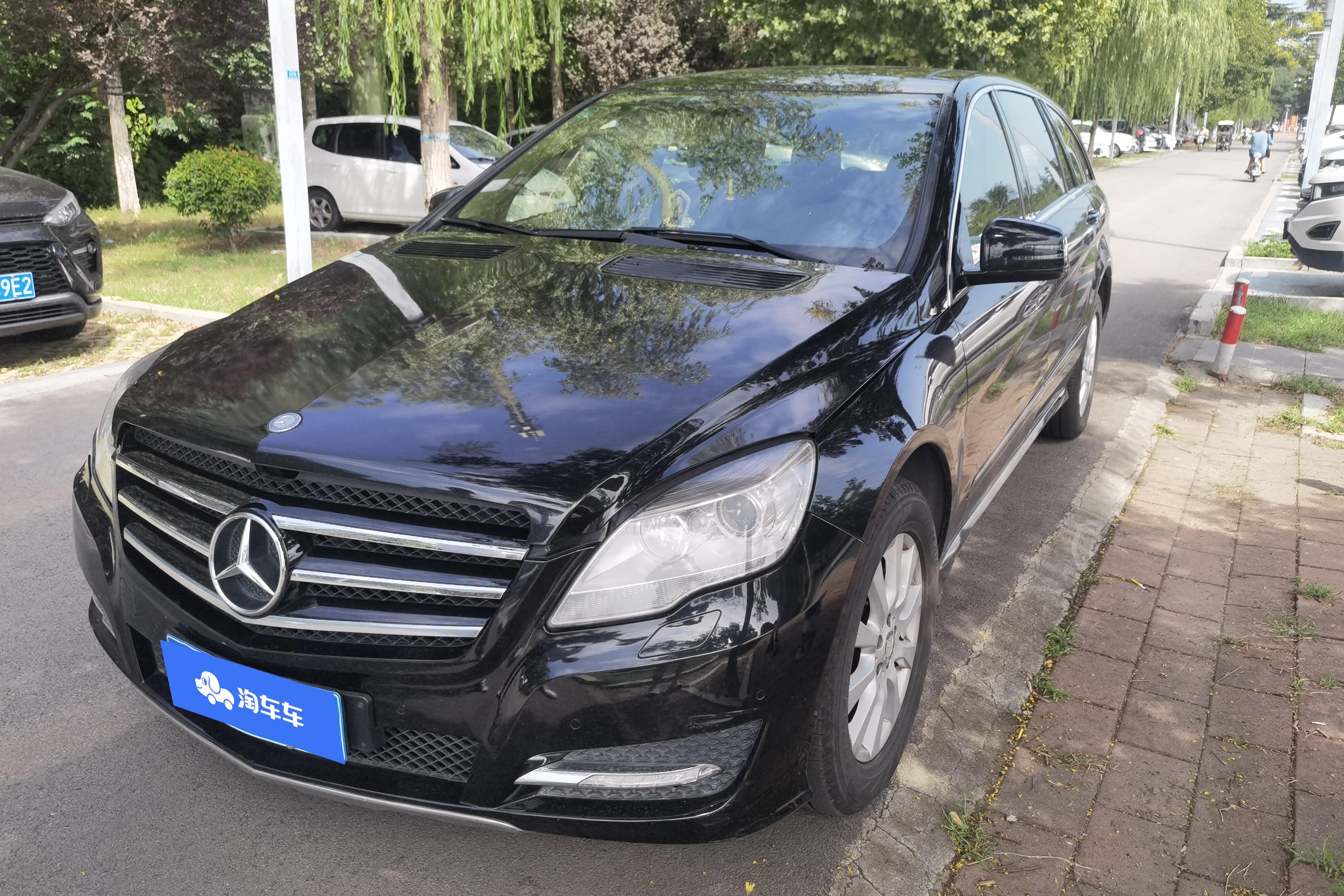 Mercedes-Benz R Class 2011 car image 