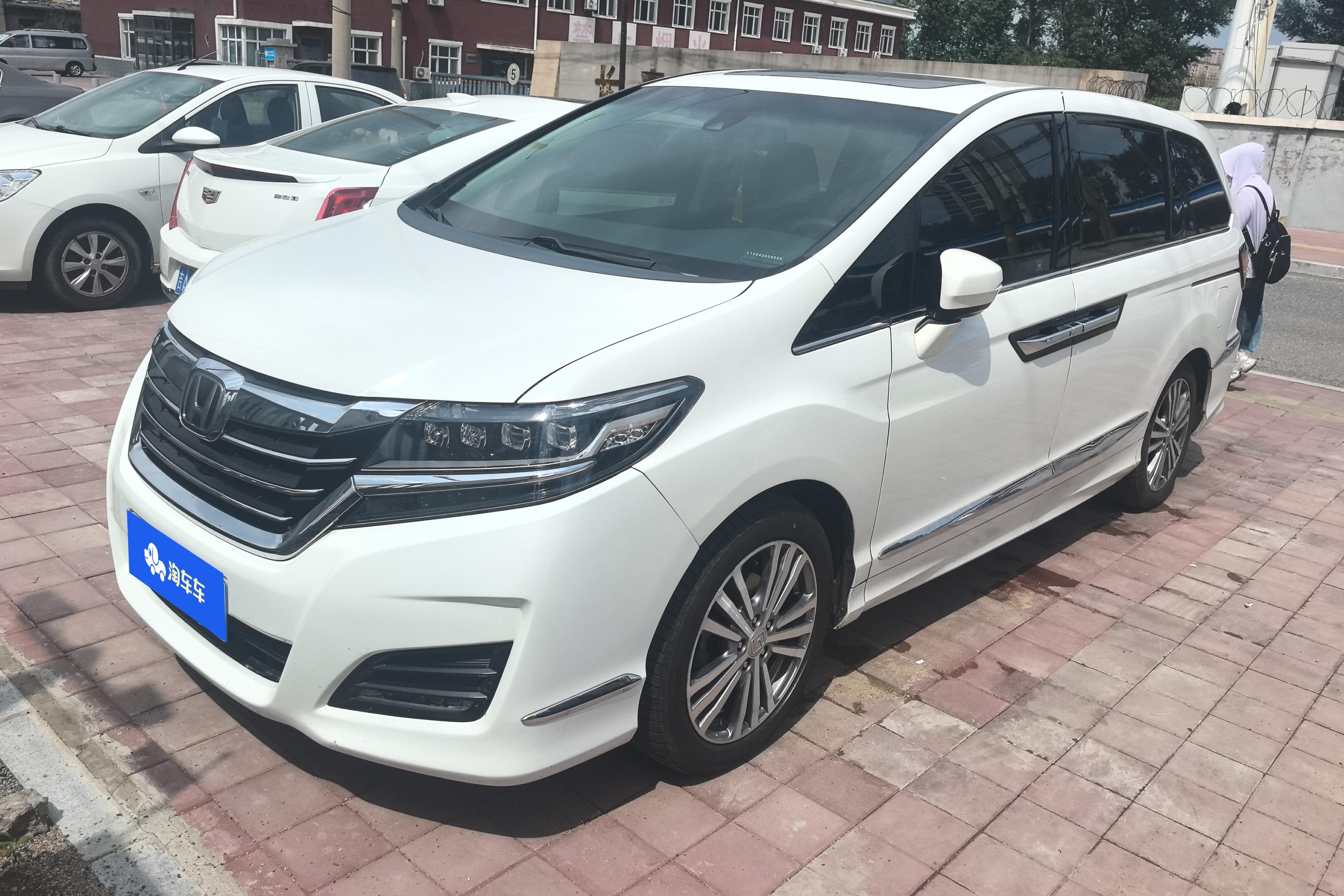 Honda Elysion 2016 Honda Elysion 2016 car image