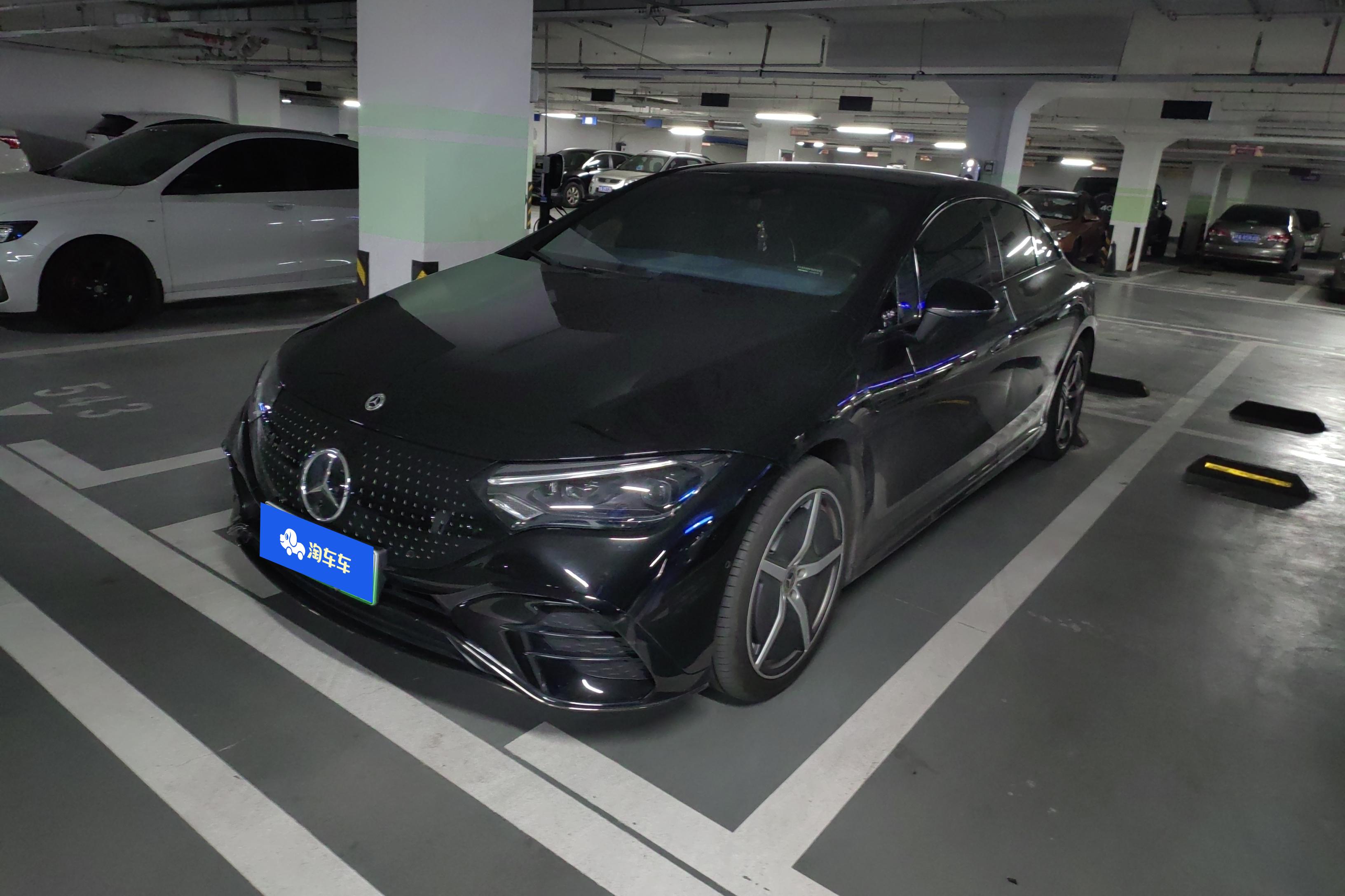 Mercedes-Benz EQE SUV AMG 2023 car image 