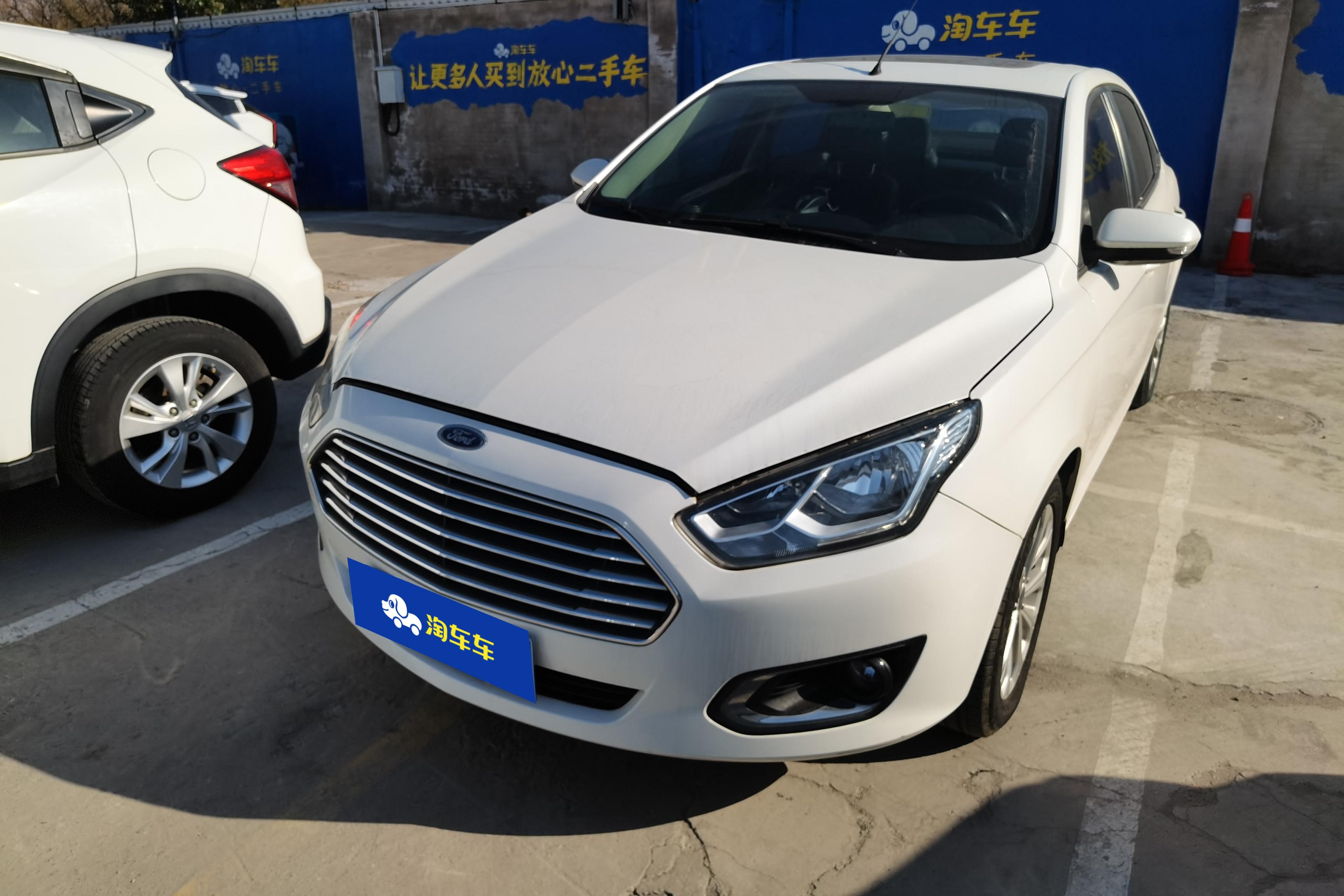 Ford Escort 2015 Ford Escort 2015 car image