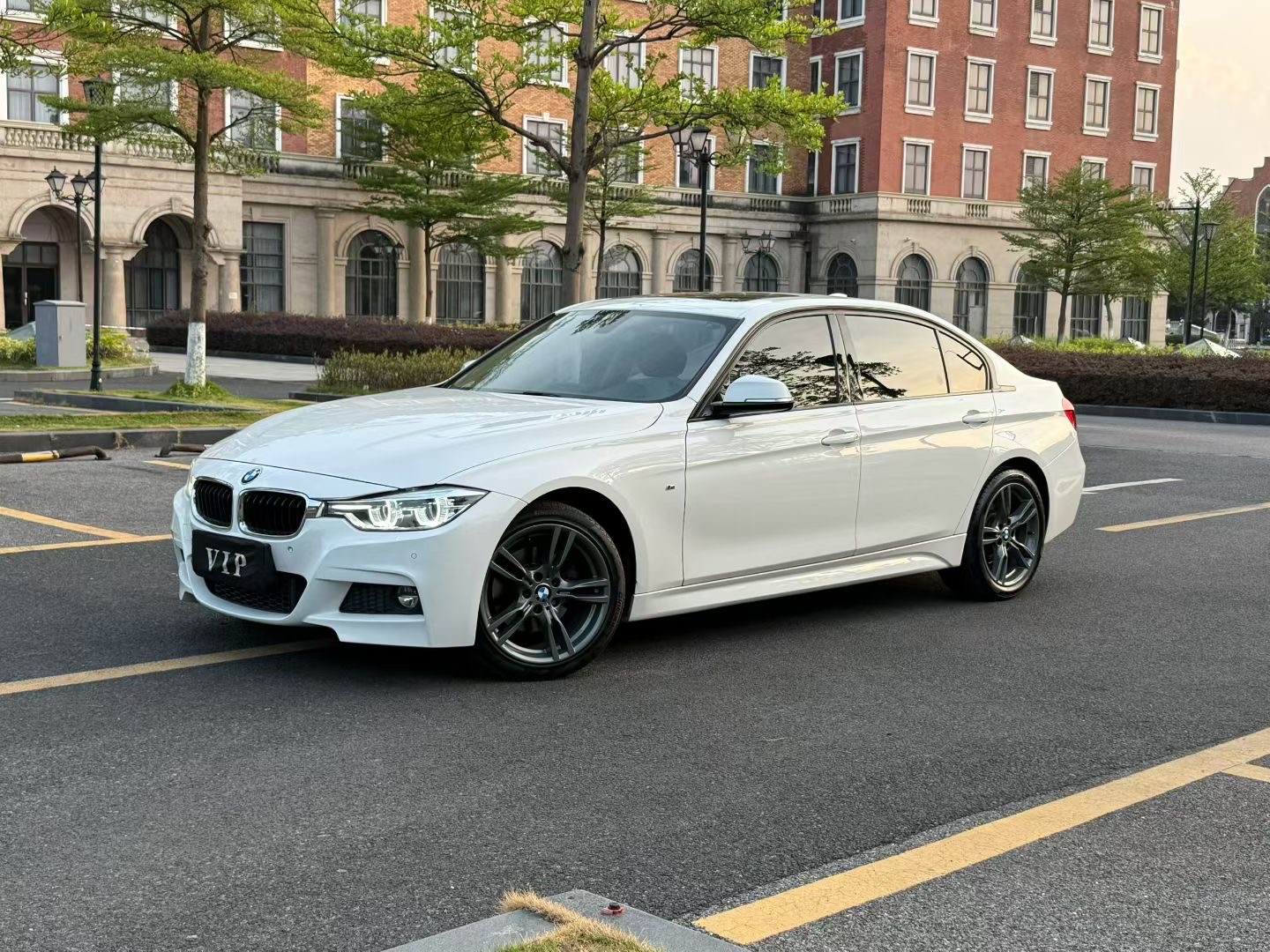 BMW 3 Series 2017 car image 