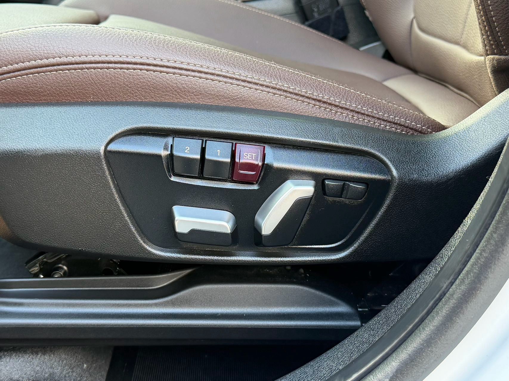 BMW X1 2022 car image #12