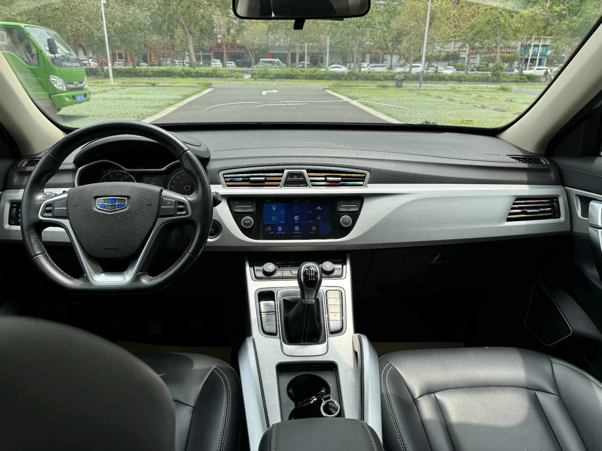 GEELY Boyue 2017 image de voiture #6