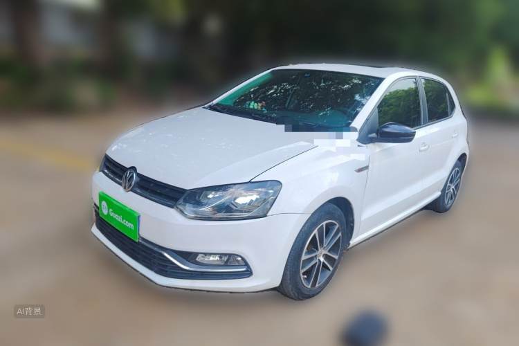 Volkswagen Polo 2015 car image #2