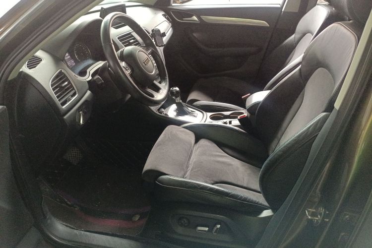 Audi Q3 2018 image de voiture #19