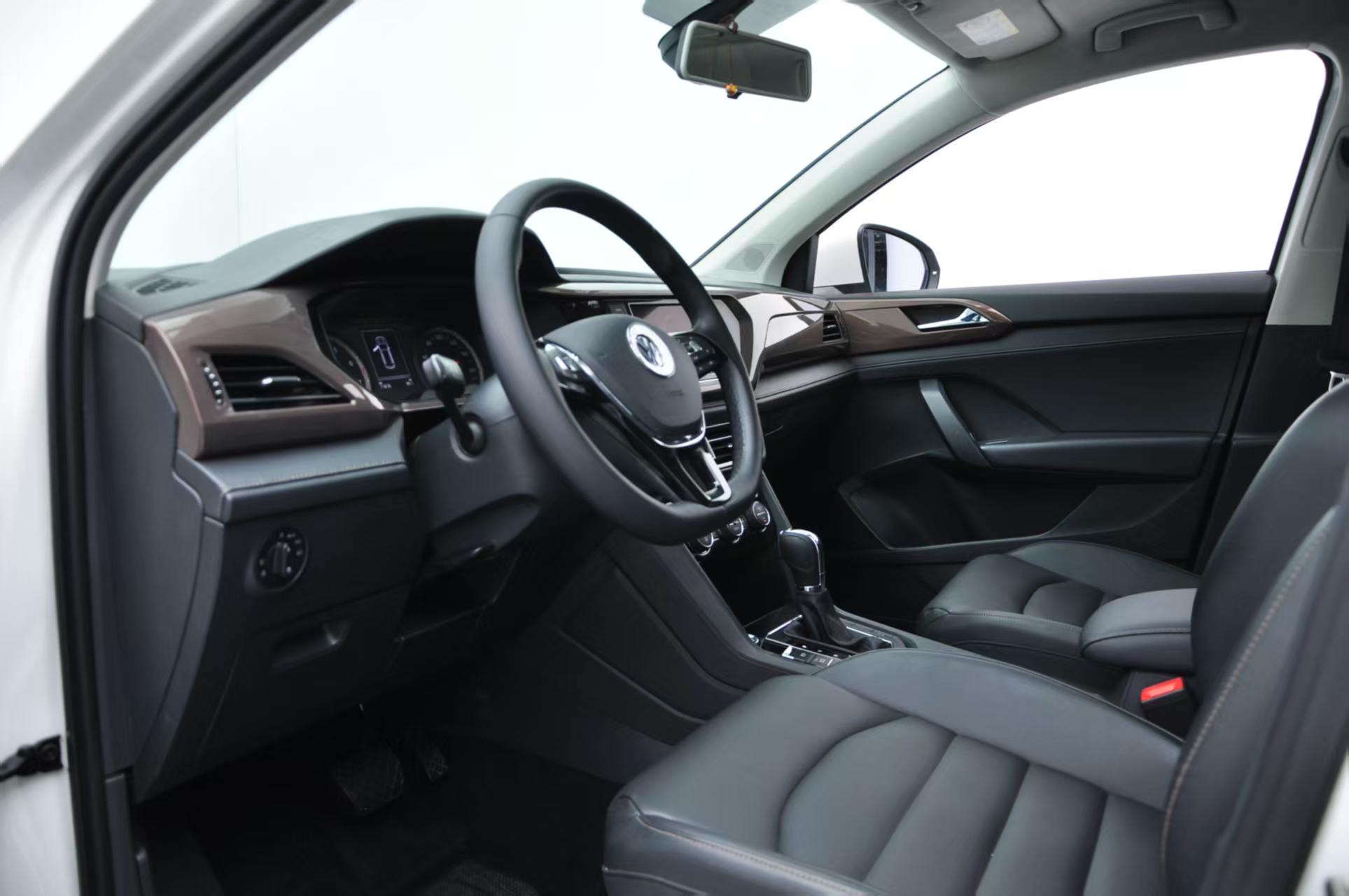 2018 image de voiture #4