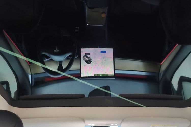 Tesla Model Y 2021 #18 Tesla Model Y 2021 car image #18
