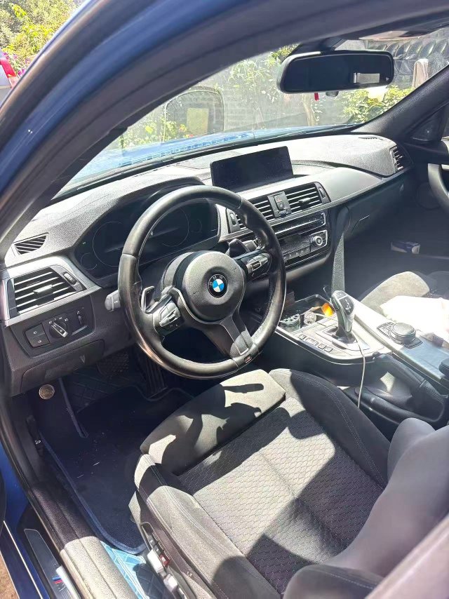 BMW 3 Series 2018 #3 BMW 3 Series 2018 car image #3