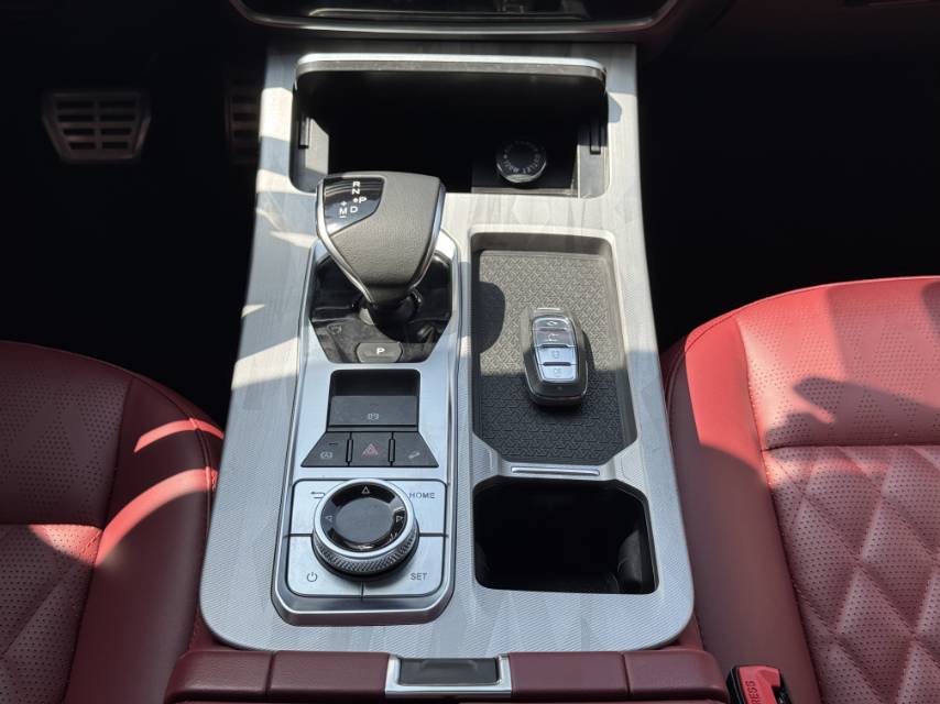 Jetour X70 PLUS 2023 image de voiture #6