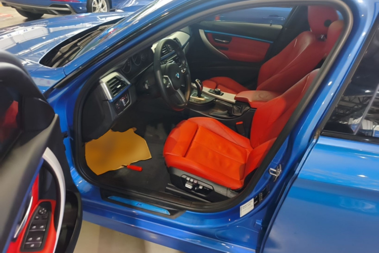BMW 3 Series 2019 #12 BMW 3 Series 2019 car image #12