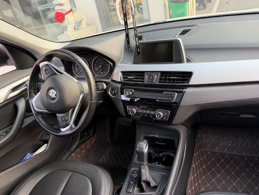 BMW X1 2017 #8 BMW X1 2017 изображение автомобиля #8