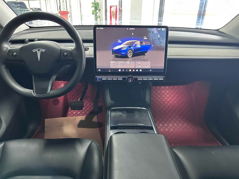 Tesla Model Y 2024 #8 Tesla Model Y 2024 car image #8