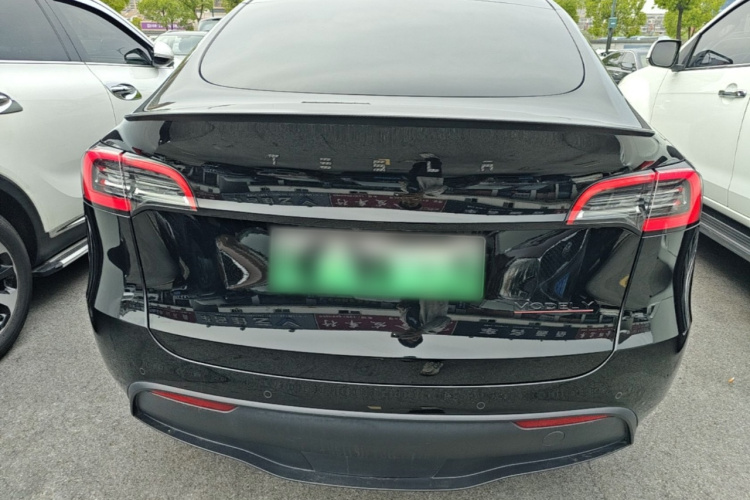 Tesla Model Y 2023 #6 Tesla Model Y 2023 immagine di auto #6