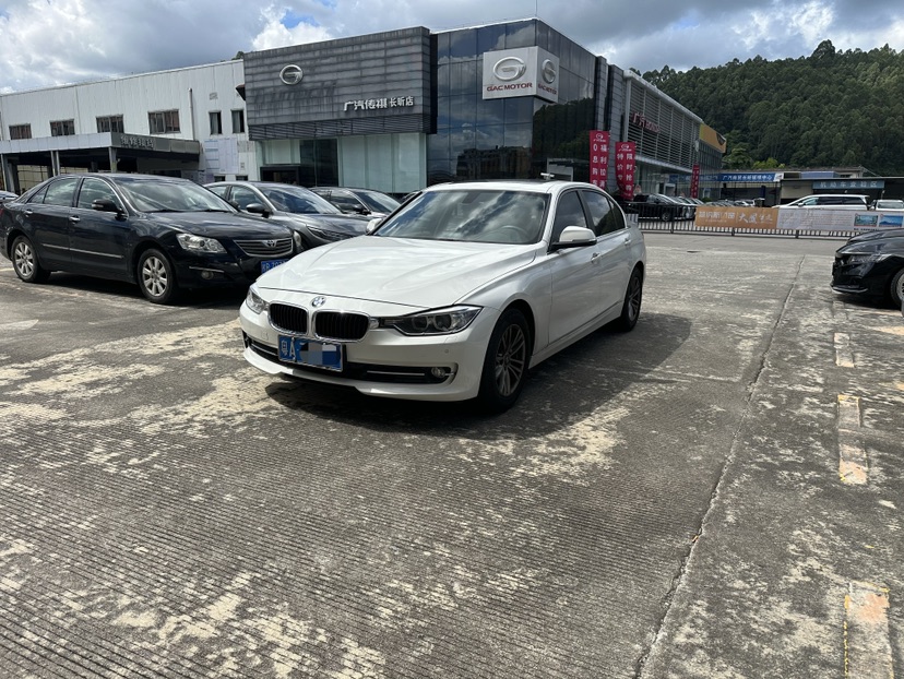BMW 3 Series 2013 BMW 3 Series 2013 car image