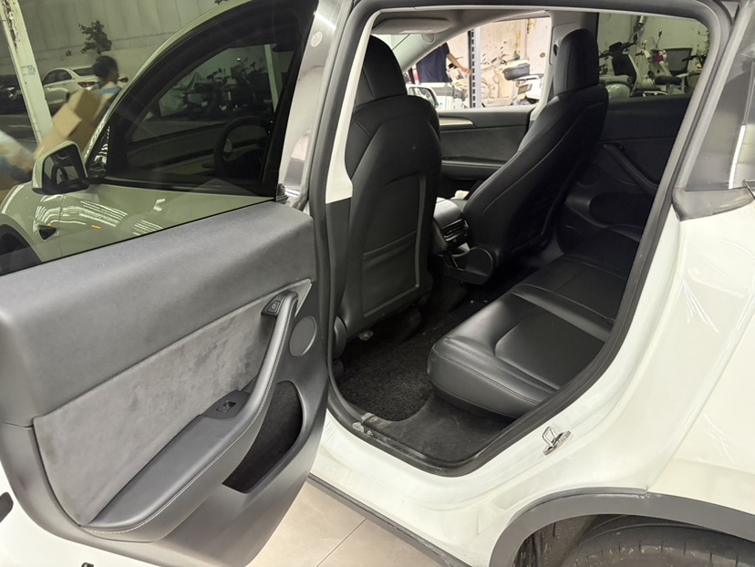 Tesla Model Y 2021 #8 Tesla Model Y 2021 car image #8