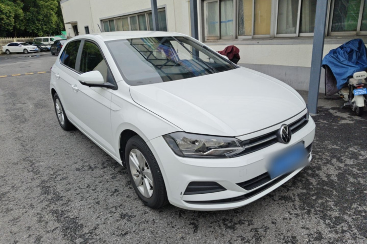 Volkswagen Polo 2022 car image #4