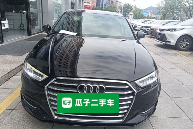 Audi A3 2018 immagine di auto #3
