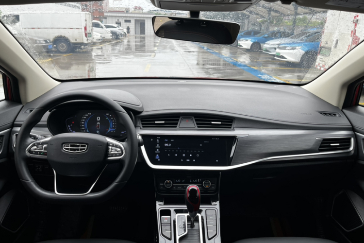 GEELY Emgrand GS 2020 #9 GEELY Emgrand GS 2020 car image #9