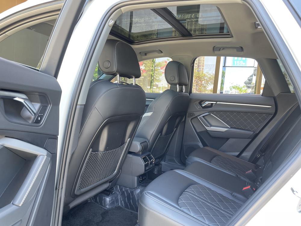 Audi Q3 2024 car image #14