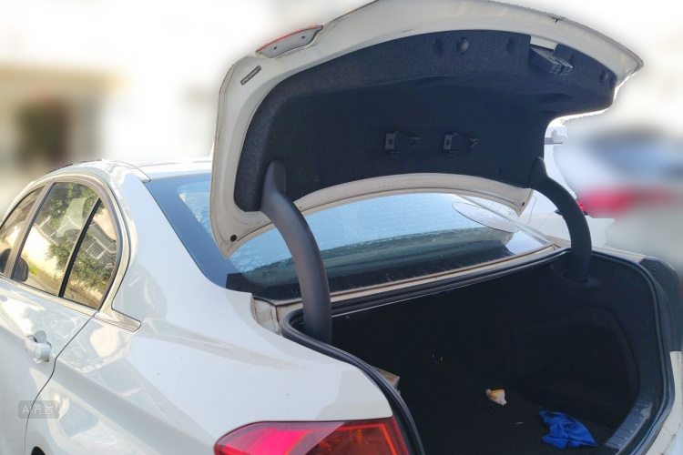 BMW 3 Series 2015 car image #21