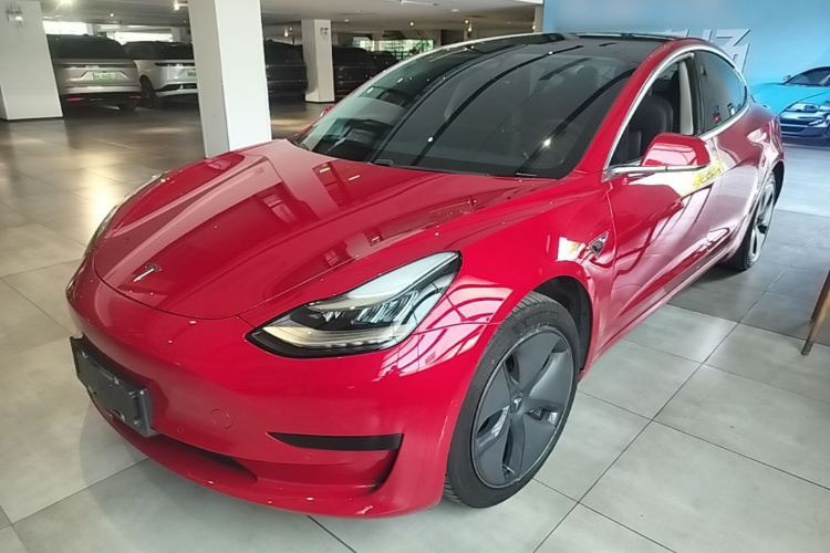 Tesla Model 3 2020 immagine di auto #2