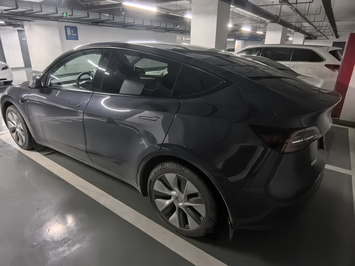 Tesla Model Y 2022 #4 Tesla Model Y 2022 immagine di auto #4