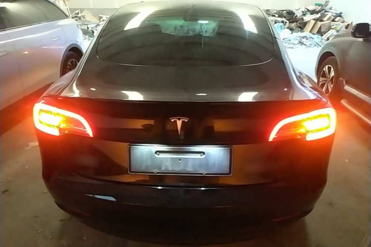 Tesla Model 3 2023 car image #6