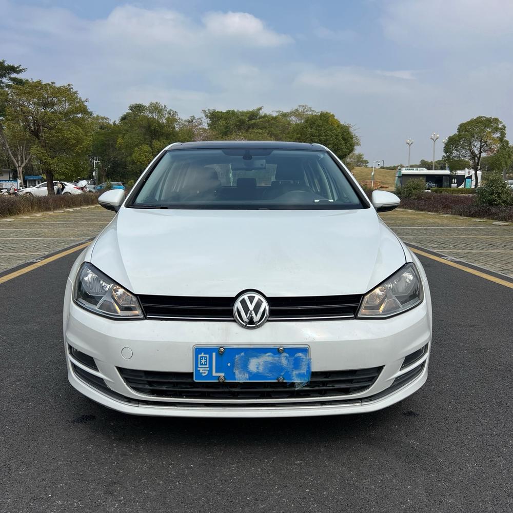 Volkswagen Golf 2016 car image #2