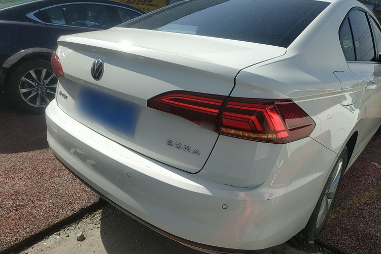 Volkswagen Bora 2021 car image #6