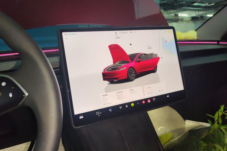 Tesla Model 3 2025 #12 Tesla Model 3 2025 car image #12