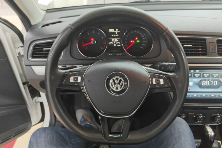 Volkswagen Lavida 2018 #11 Volkswagen Lavida 2018 car image #11
