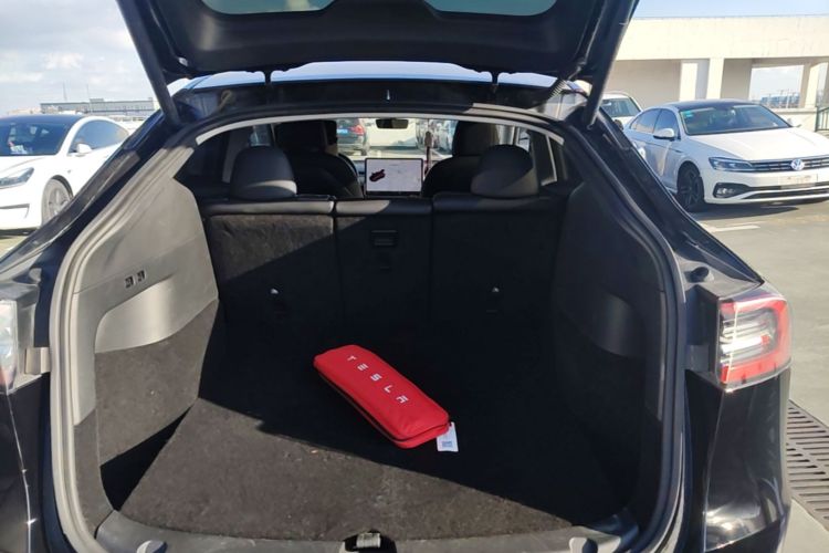 Tesla Model Y 2021 #19 Tesla Model Y 2021 car image #19