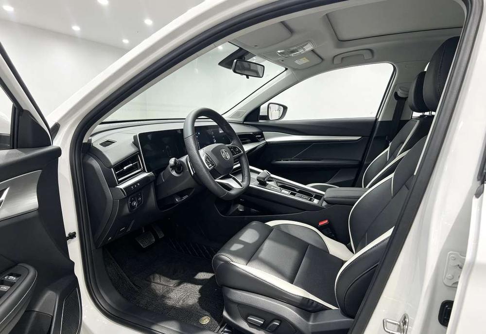 MG 5 Scorpio 2022 car image #8