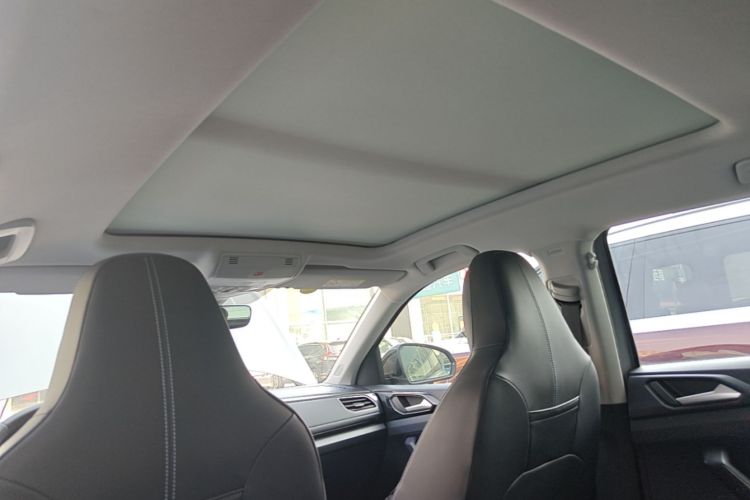 Volkswagen Tharu 2025 car image #18