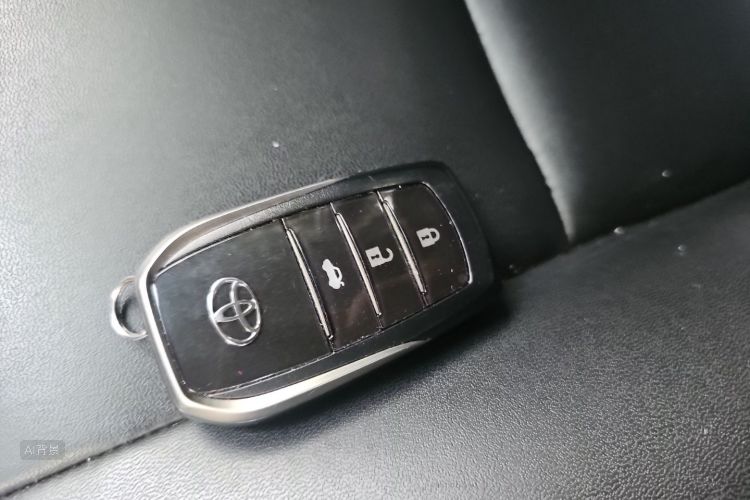Toyota Corolla 2018 #10 Toyota Corolla 2018 car image #10