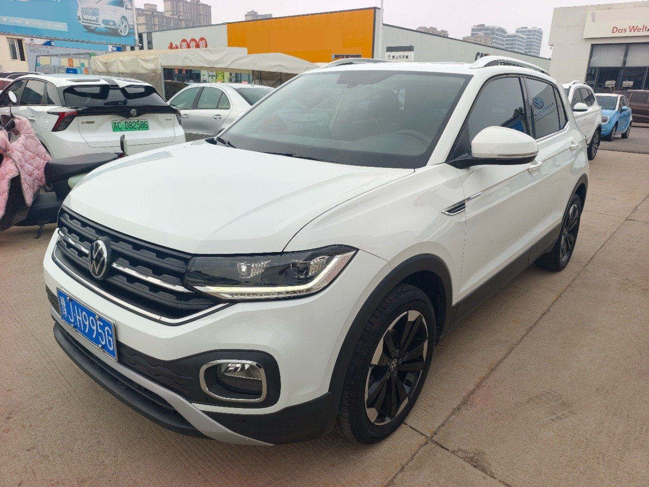 Volkswagen Tacqua 2023 car image 