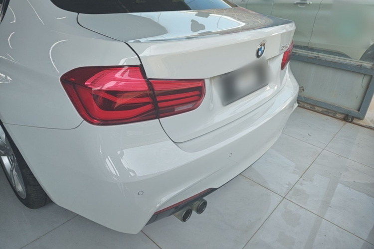 BMW 3 Series 2017 #6 BMW 3 Series 2017 car image #6
