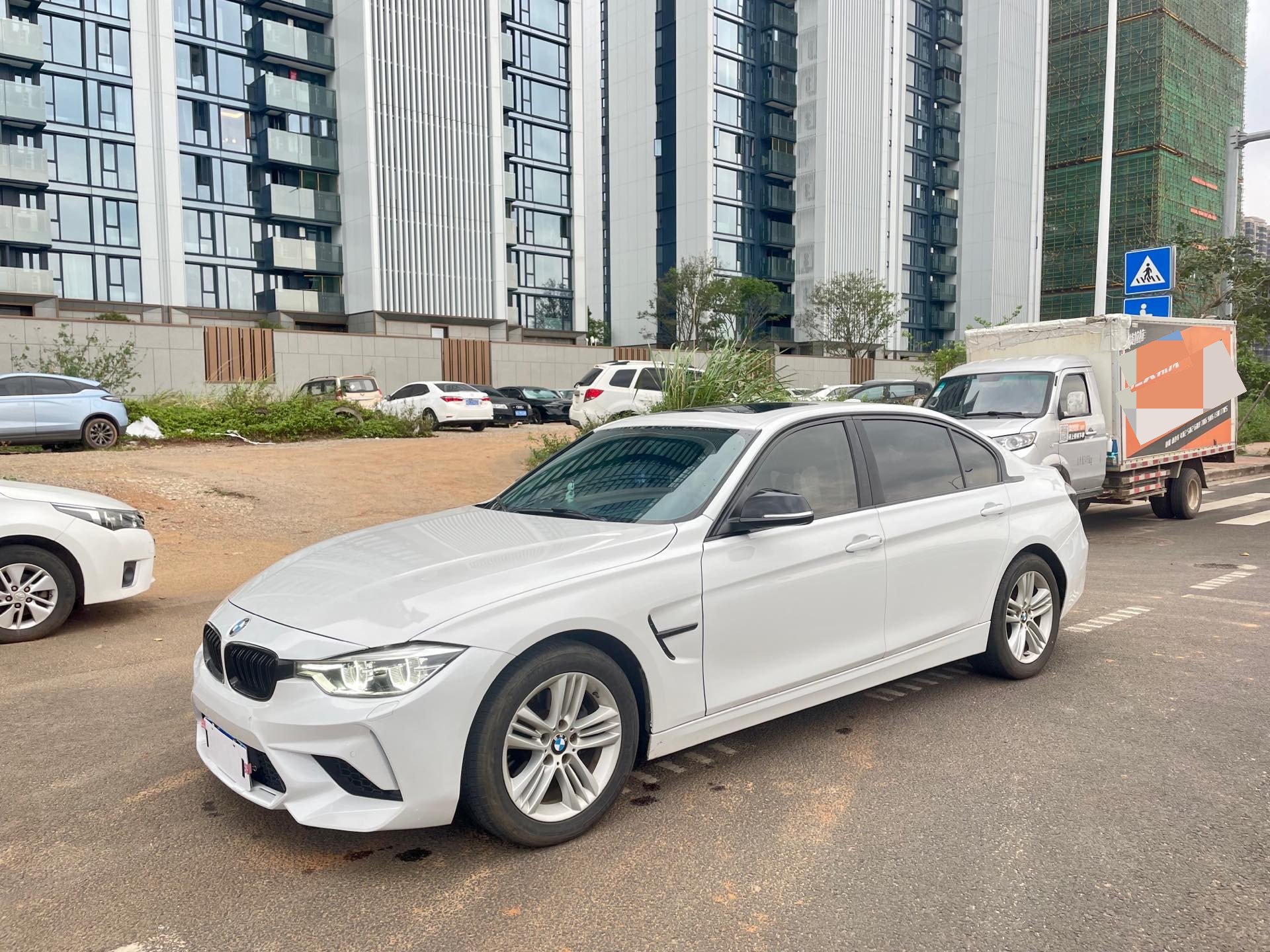 BMW 3 Series 2017 car image 