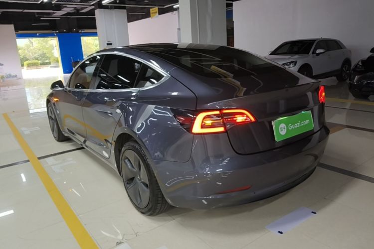 Tesla Model 3 2020 car image #5