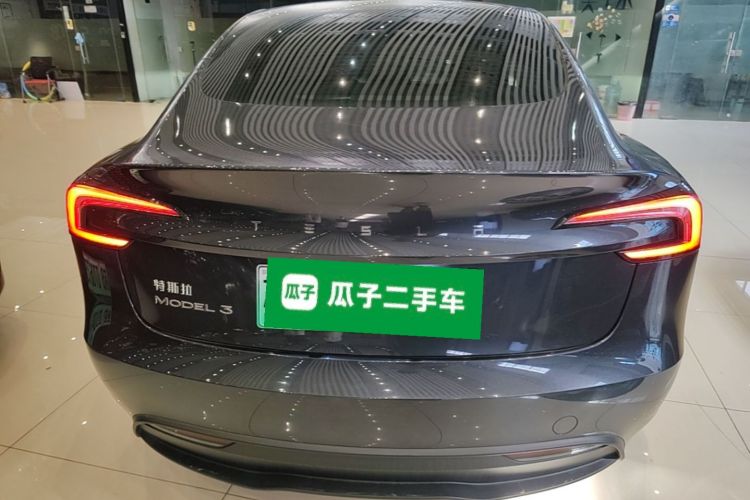 Tesla Model 3 2024 immagine di auto #6