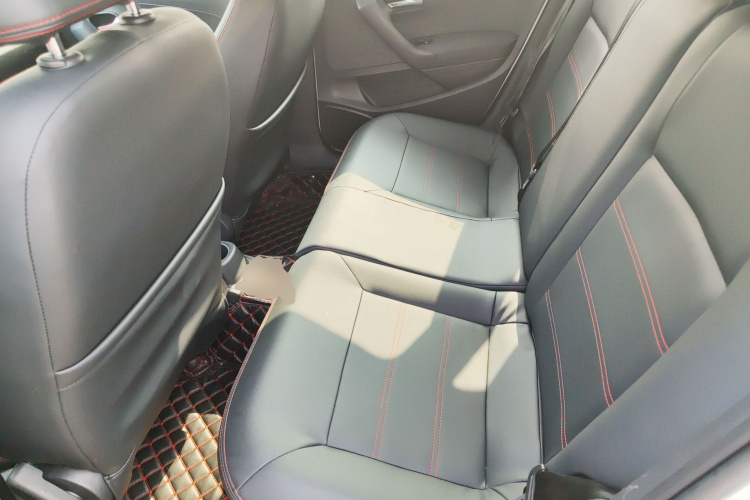 Volkswagen Polo 2018 صورة سيارة #13