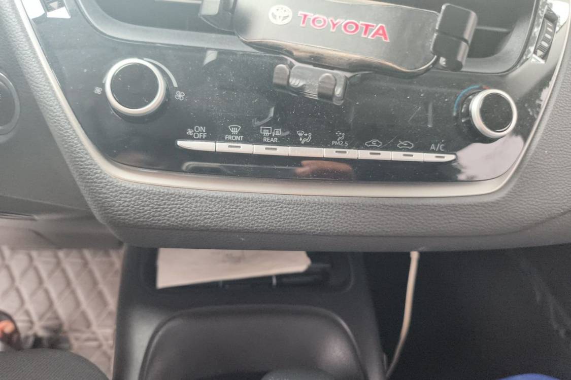 Toyota Corolla 2020 car image #26