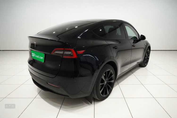 Tesla Model Y 2022 car image #7