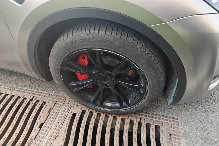 Tesla Model Y 2022 #6 Tesla Model Y 2022 car image #6