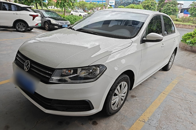 Volkswagen Santana 2021 car image #2