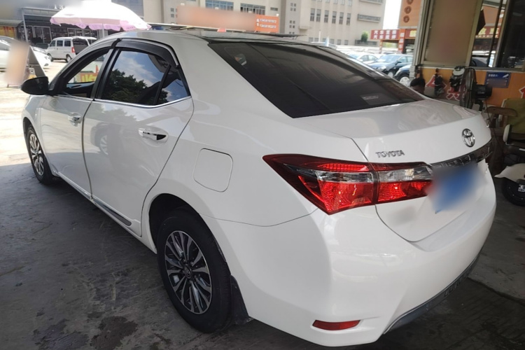 Toyota Corolla 2017 #5 Toyota Corolla 2017 car image #5